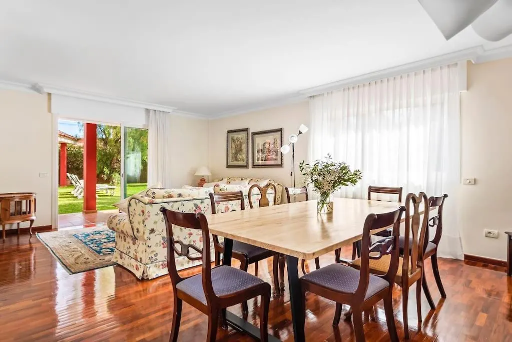 Villa Artigar, Garden, Swimming Pool And Bbq. Puerto de la Cruz